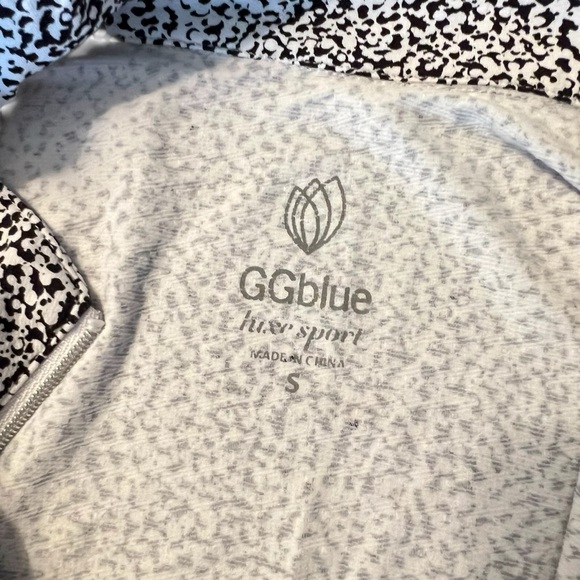 GG Blue Long Sleeve UV 50+ Golf Tennis Small EUC - Picture 5 of 6